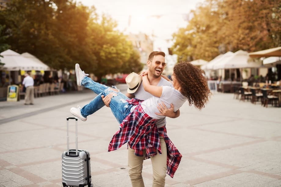 Sua comemoração das bodas de 10 anos casados pode ser uma viagem!